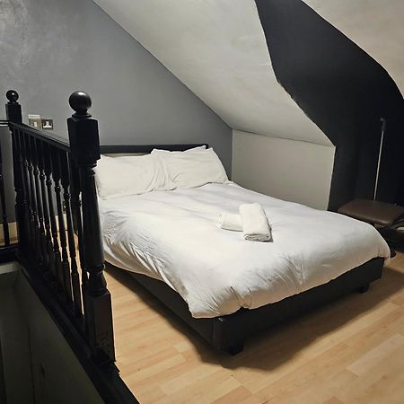 Umbrella Properties London Excel Экстерьер фото