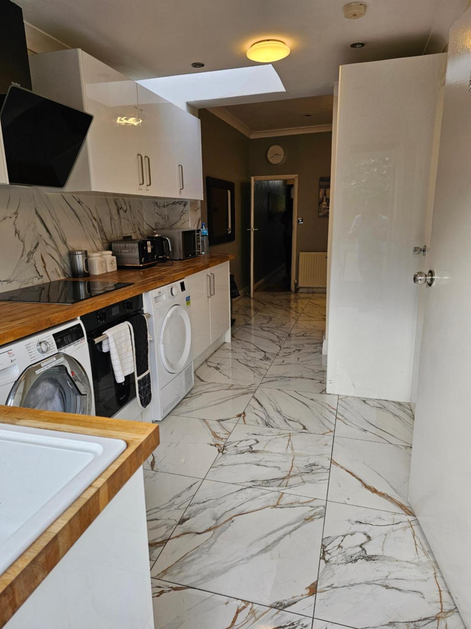 Umbrella Properties London Excel Экстерьер фото